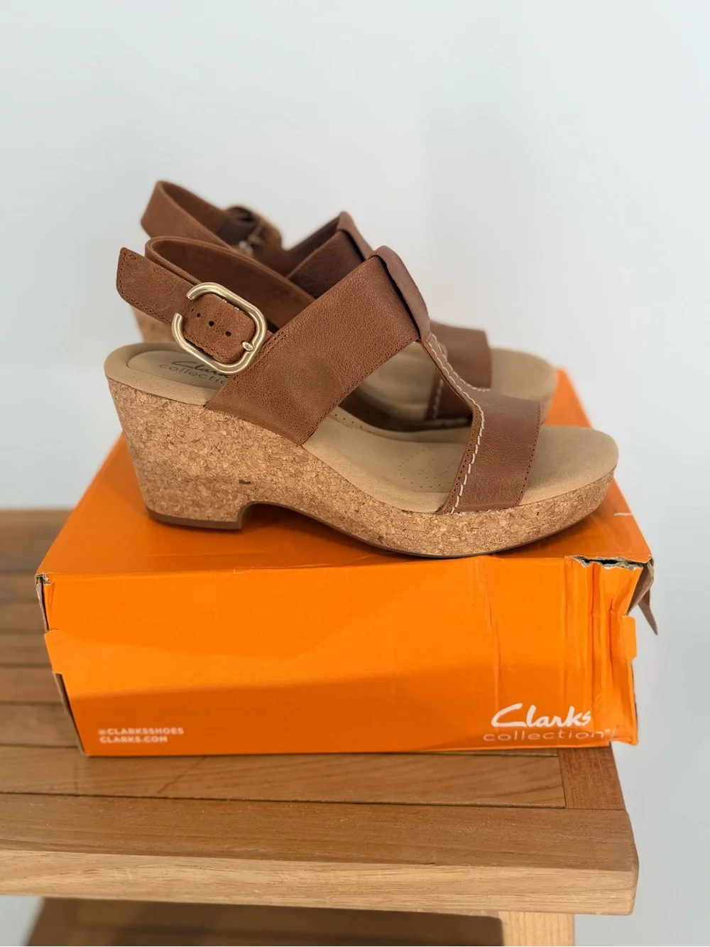 New Clarks Women’s GRISELLE STYLE Sandals size 8.5M
